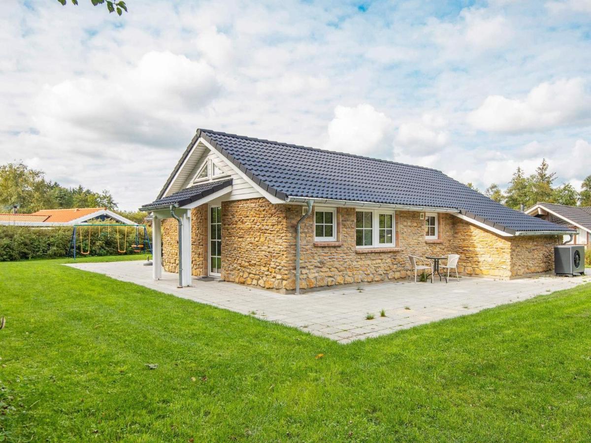 6 Person Holiday Home In Ansager Exterior photo